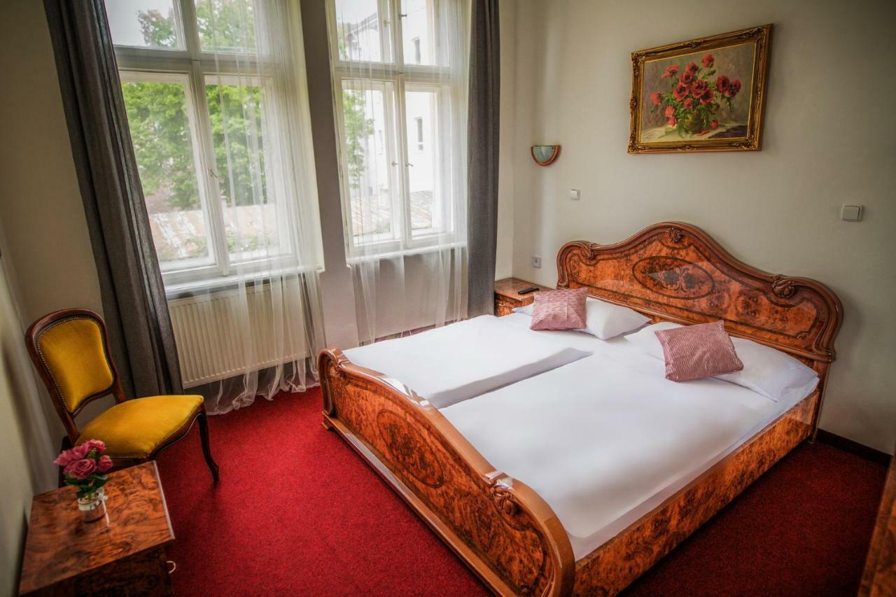 Hotel Dejmalik Litomerice Exterior photo